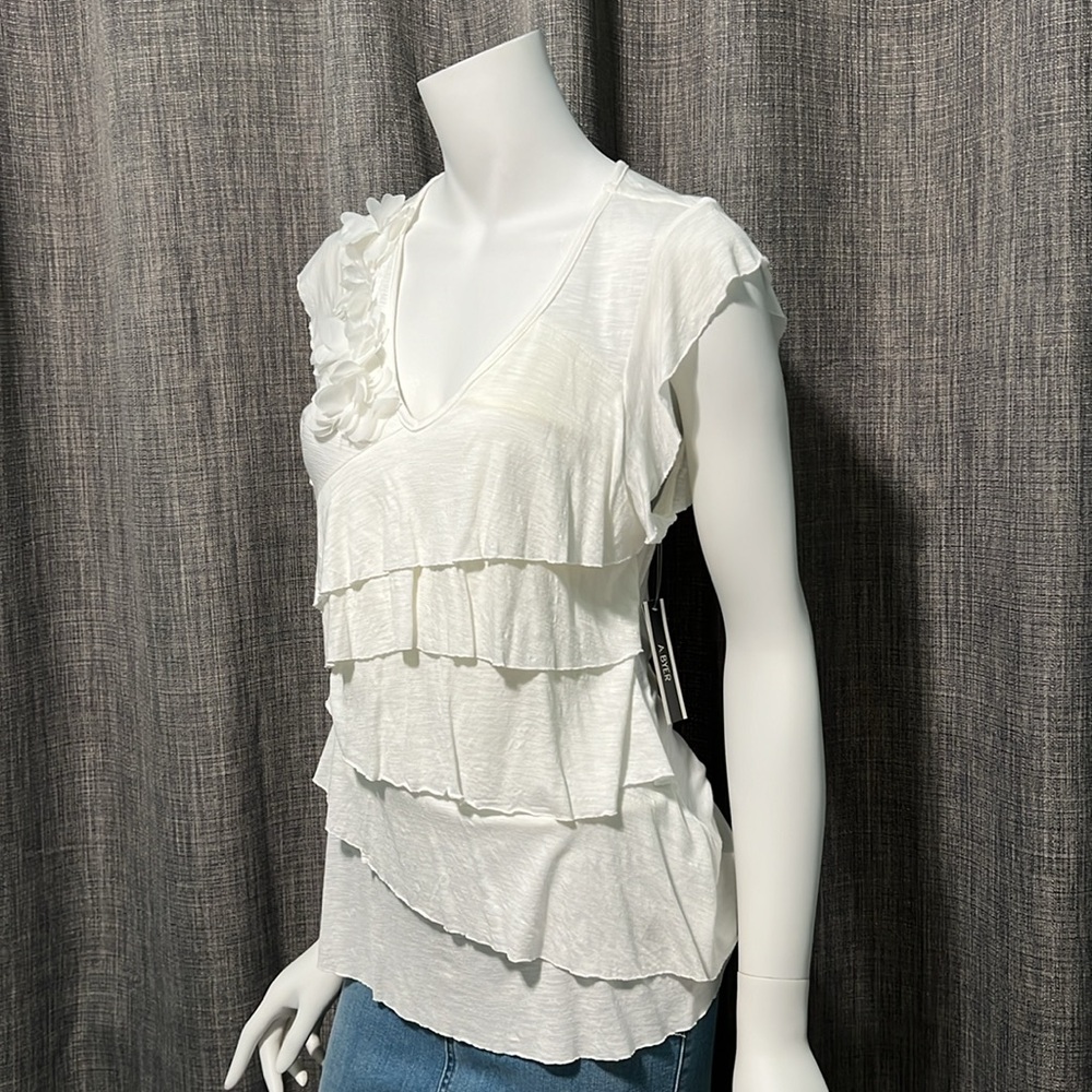 NWT A. Byer Tiered Ruffle V Neckline Solid Slub Jersey Top Large Juniors - Picture 3 of 8